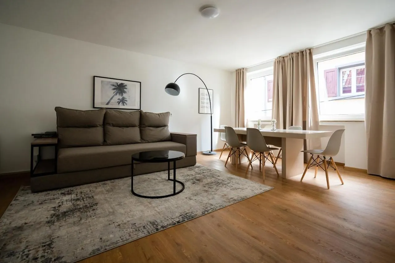 Old Town Apartment 2 Rooms/Baths 杜塞尔多夫